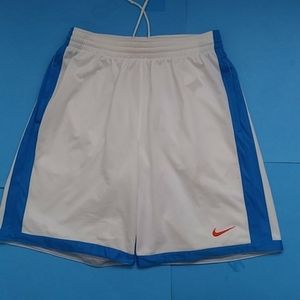 PREOWNED NIKE ACTIVE SHORT